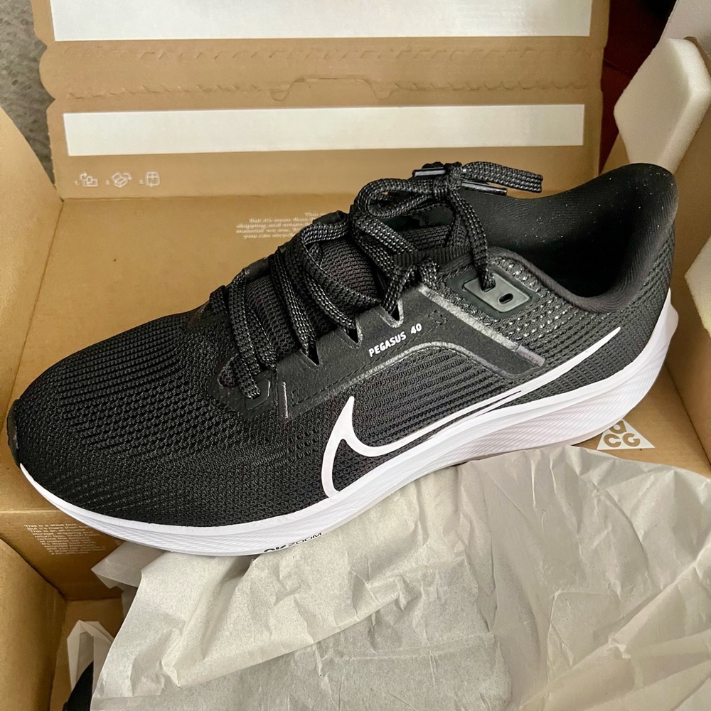 Nike Pegasus 40 running shoes